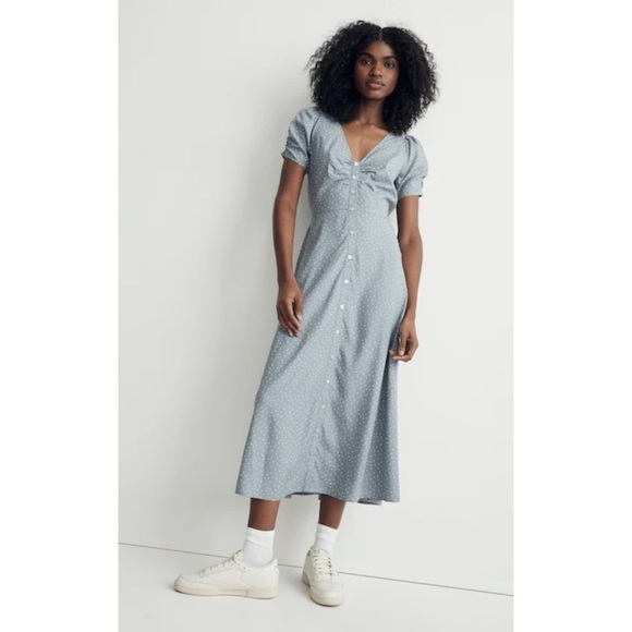 Madewell Dresses & Skirts - Madewell Leedra Button-Front Midi Dress in Dot - Size 6